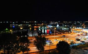 Aura Marina Hotel